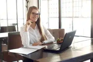 Read more about the article Pooja Manifested Her Dream Job Using The Law Of Attraction. You too can!